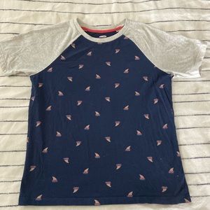Old Navy shark tee